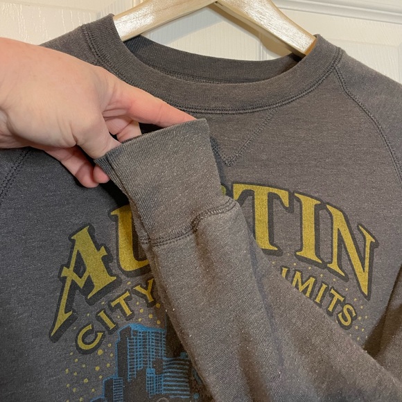 Hanes gray retro pullover sweatshirt w/ Austin City Limits & wolves graphic sz S - Picture 4 of 10